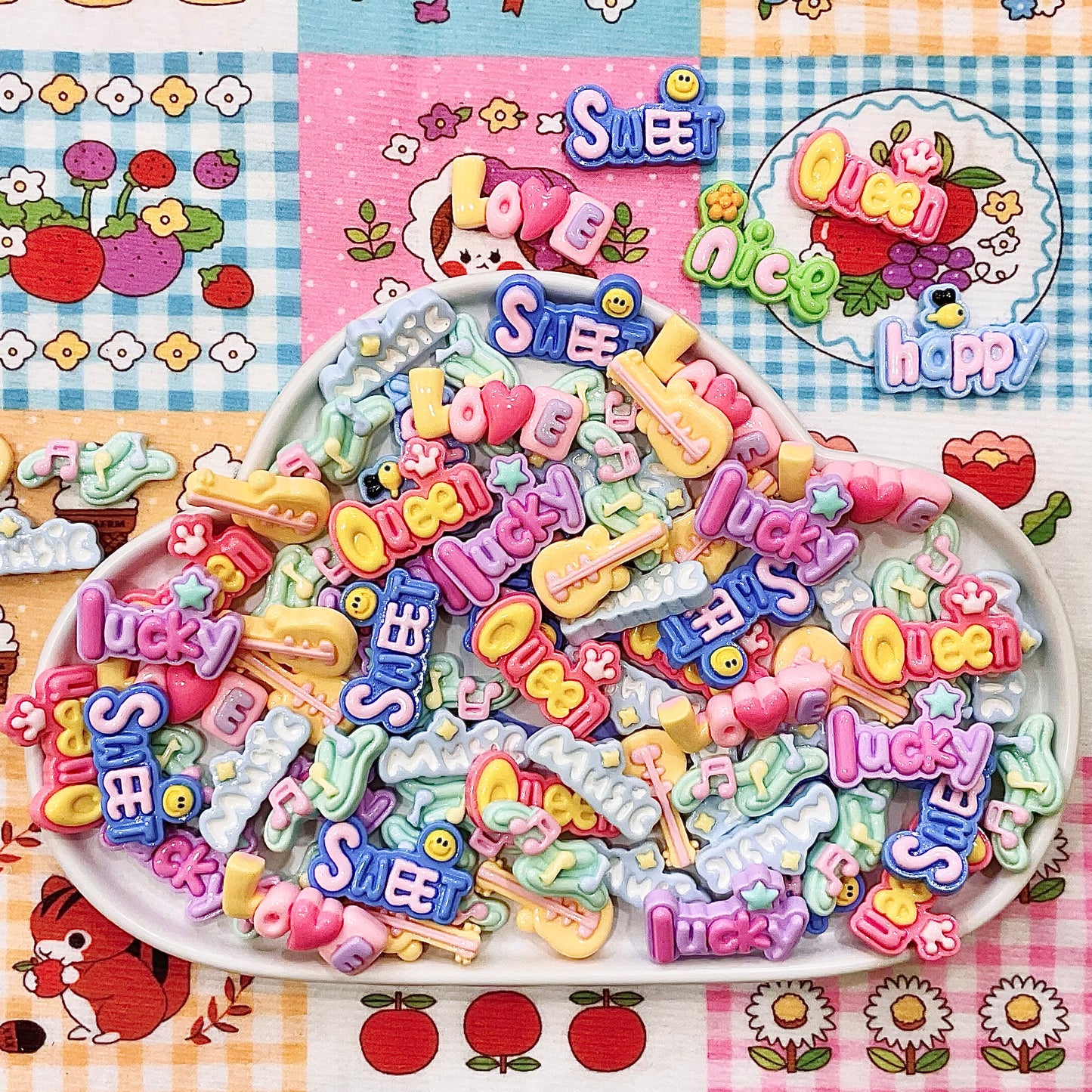 Scritte charms