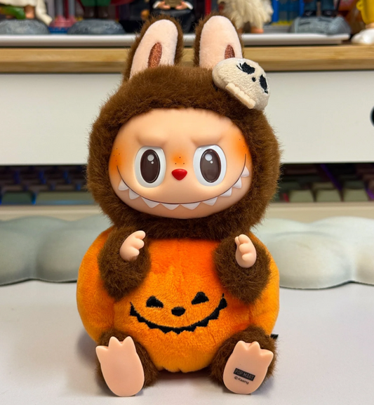 Sitting pumpkin